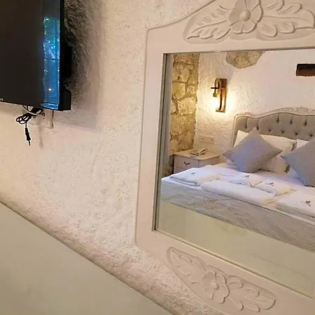 Otel Kaktueshan